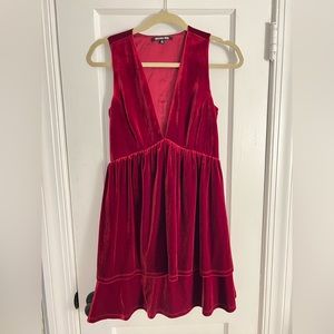 Gianni Bini Size 2 Red Velvet Sleeveless Dress